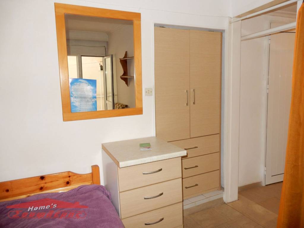 ΕΝΤΟΙΧΙΣΜΕΝΗ ΝΤΟΥΛΑΠΑ