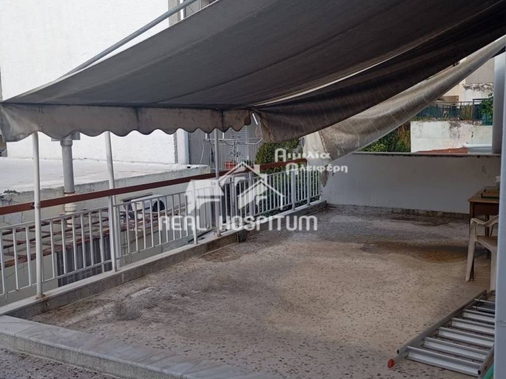 Θέα από μπαλκόνι