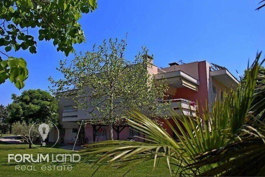 Forumland Real Estate, Exoterike Opse