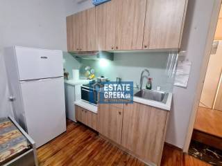 μερικώς ανακαινισμένη Γκαρσονιέρα 35τ.μ. στον 4ο όροφο