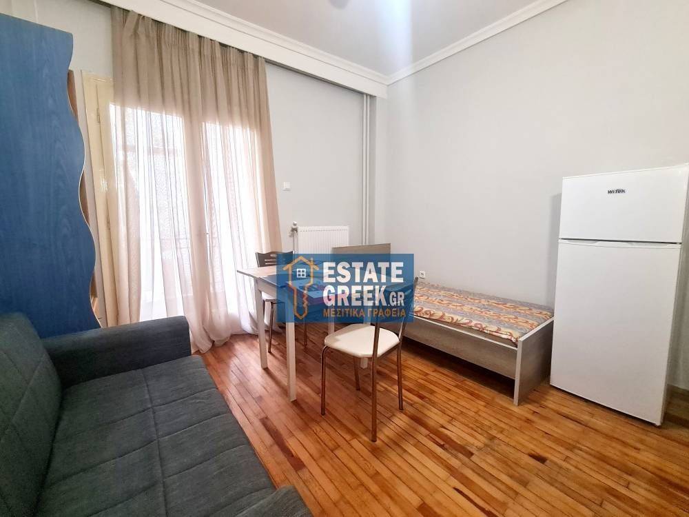 μερικώς ανακαινισμένη Γκαρσονιέρα 35τ.μ. στον 4ο όροφο