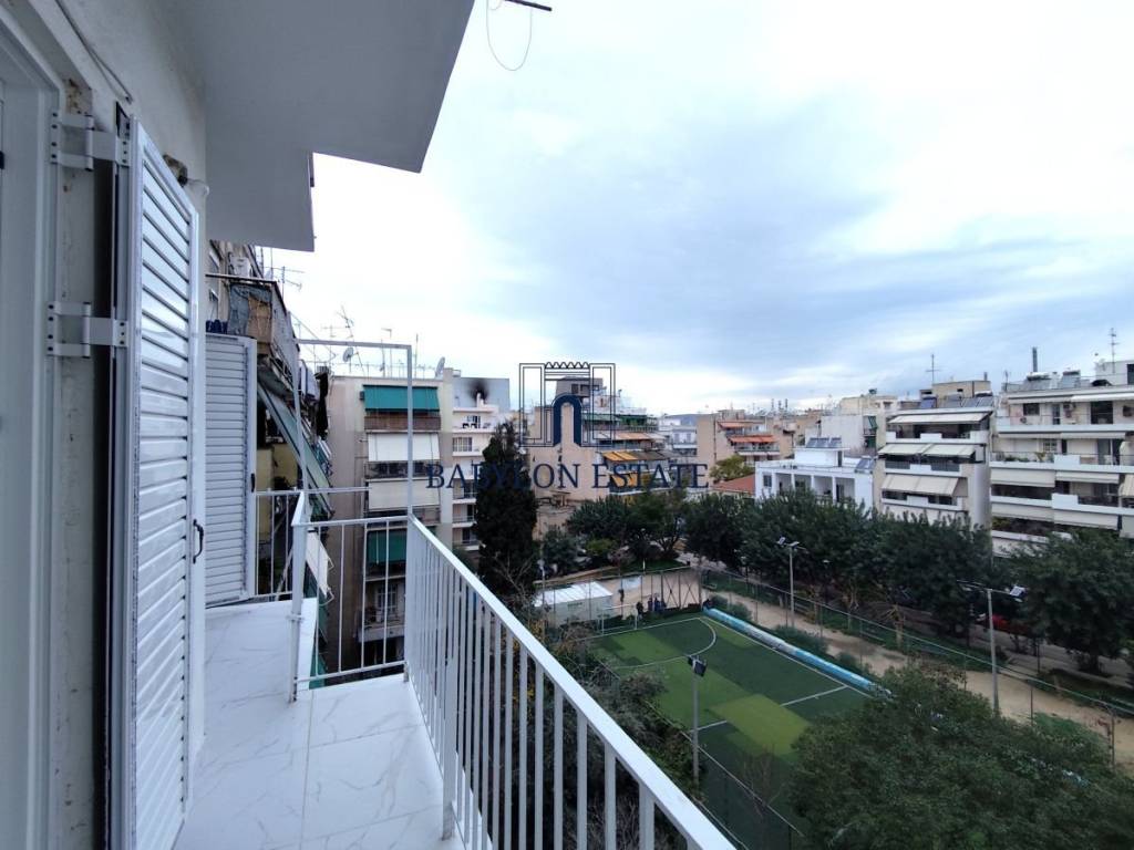 Θέα από μπαλκόνι