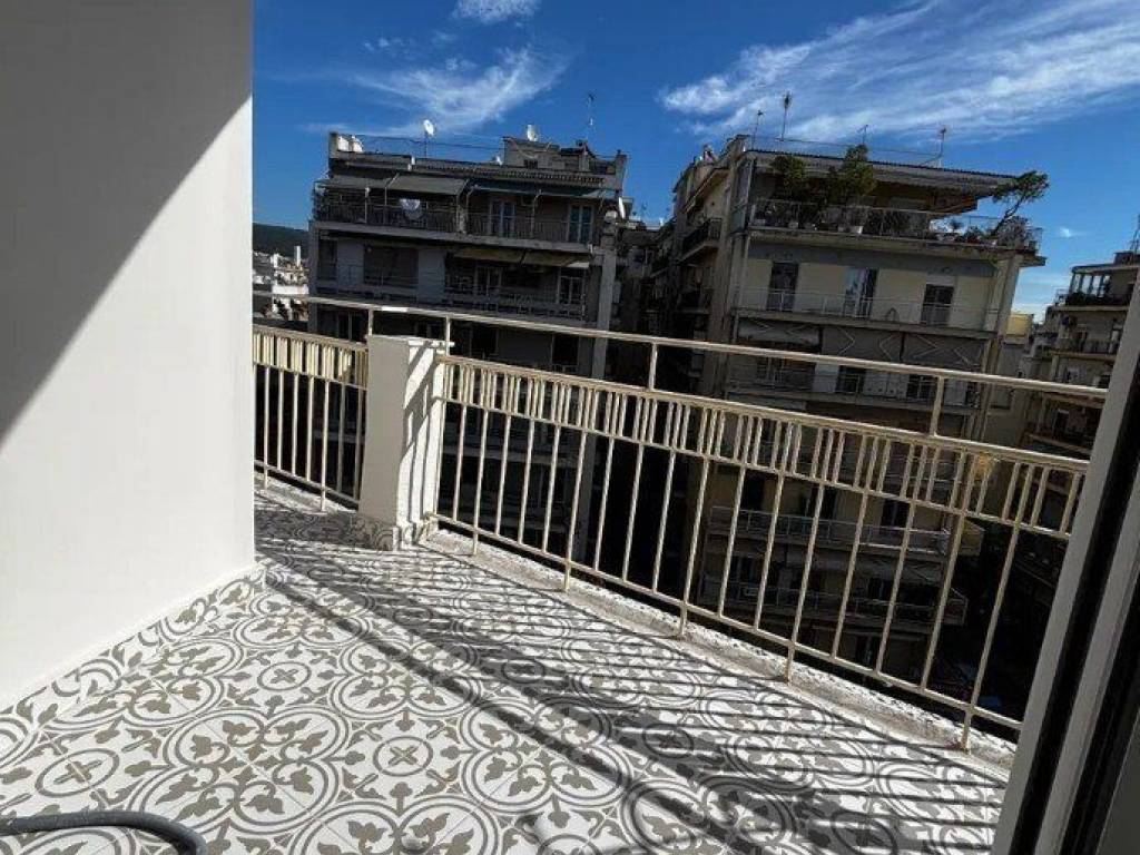 Forumland Real Estate, Βεράντες