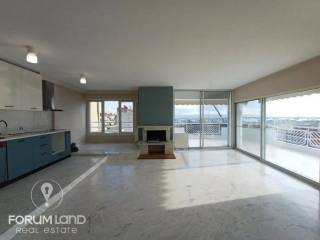 Forumland Real Estate, Σαλόνι με τζάκι