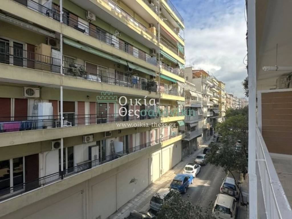 Θέα από μπαλκόνι