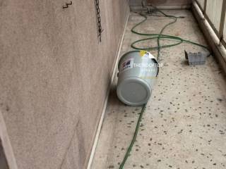 mpalkoni ( 2e eikona)