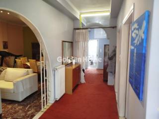 Χολ - Διάδρομος