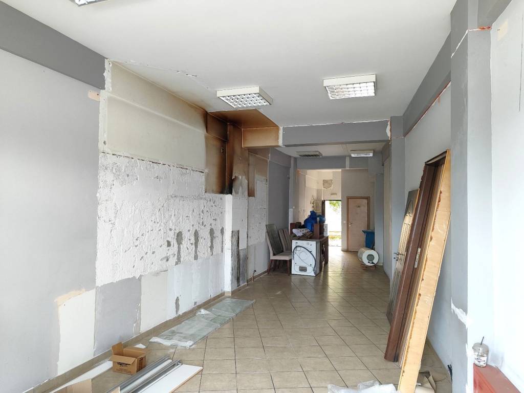 DIAMPERES KAI PHOTEINO