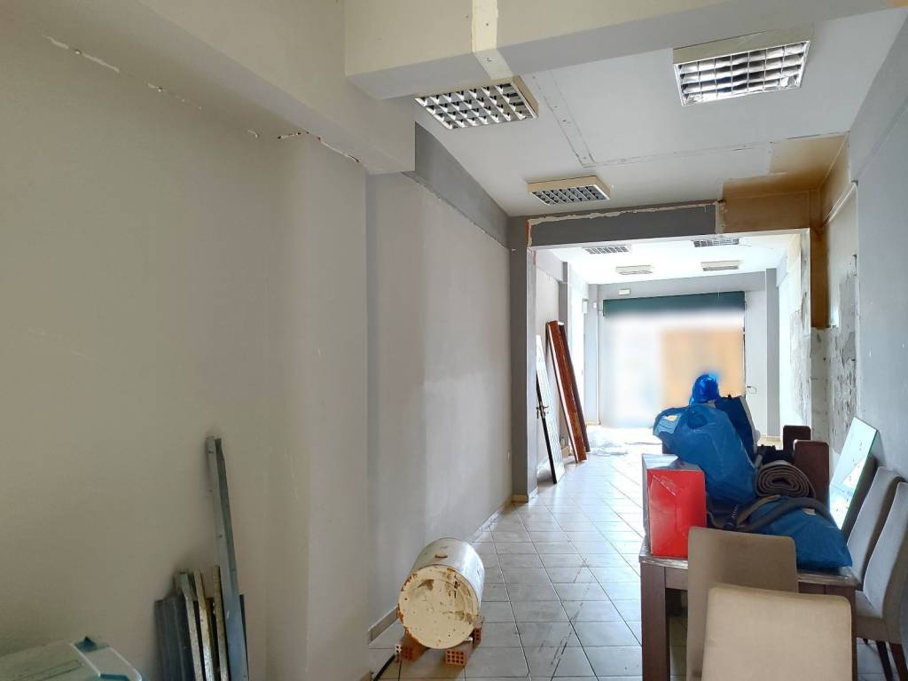 SE EXAIRETIKO KAI EMPORIKO SEMEIO.