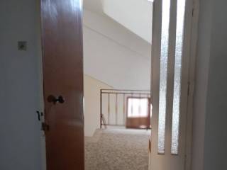 κεντρική είσοδος διαμερίσματος