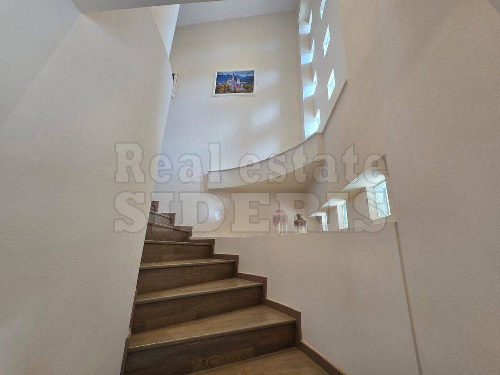 Εσωτερική σκάλα