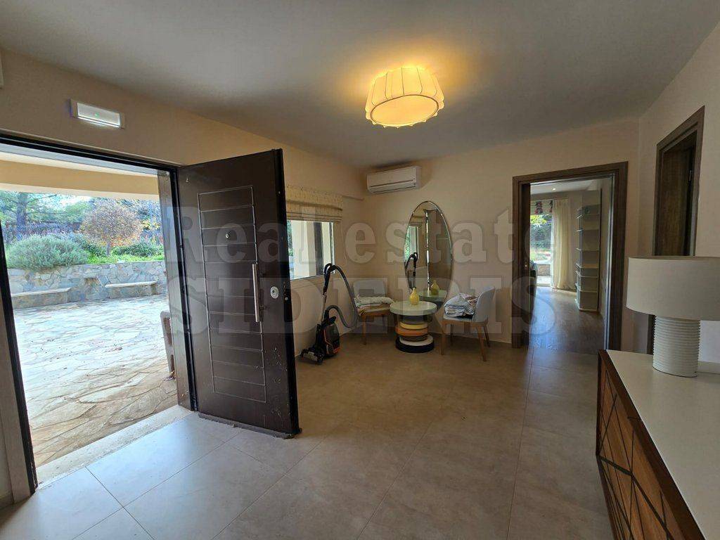 Χωλ εισόδου ισογείου