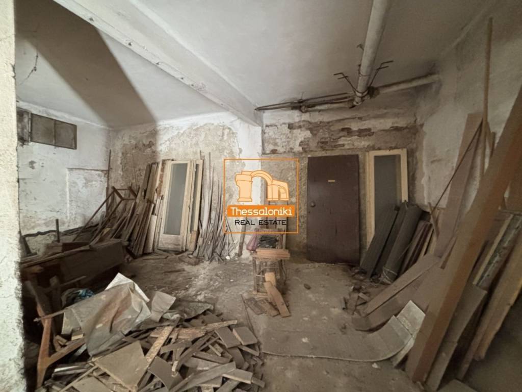 Ροτόντα, Αποθήκη, 150 τ.μ.