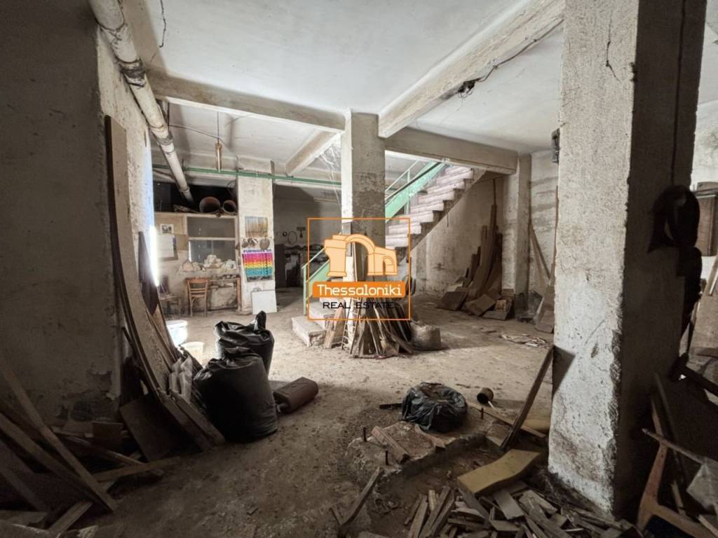 Ροτόντα, Αποθήκη, 150 τ.μ.