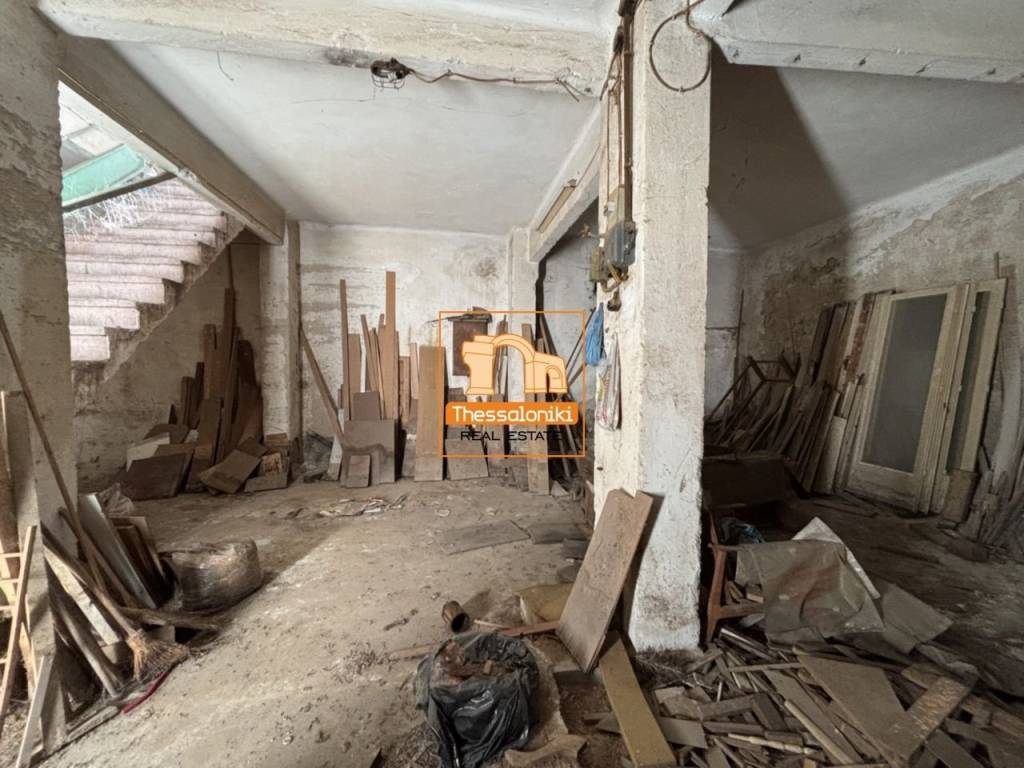 Ροτόντα, Αποθήκη, 150 τ.μ.