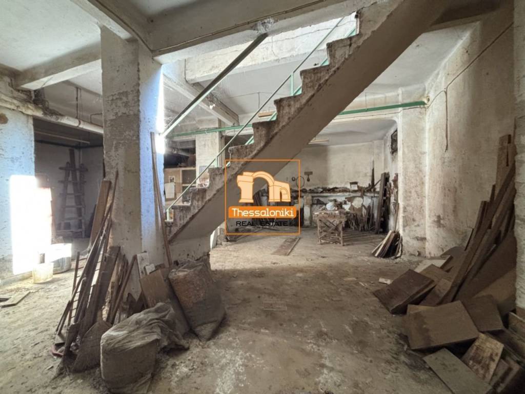 Ροτόντα, Αποθήκη, 150 τ.μ.