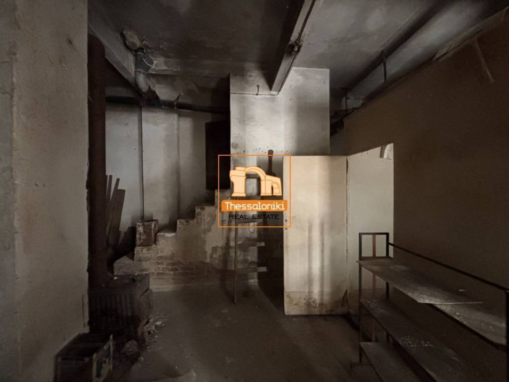 Ροτόντα, Αποθήκη, 150 τ.μ.