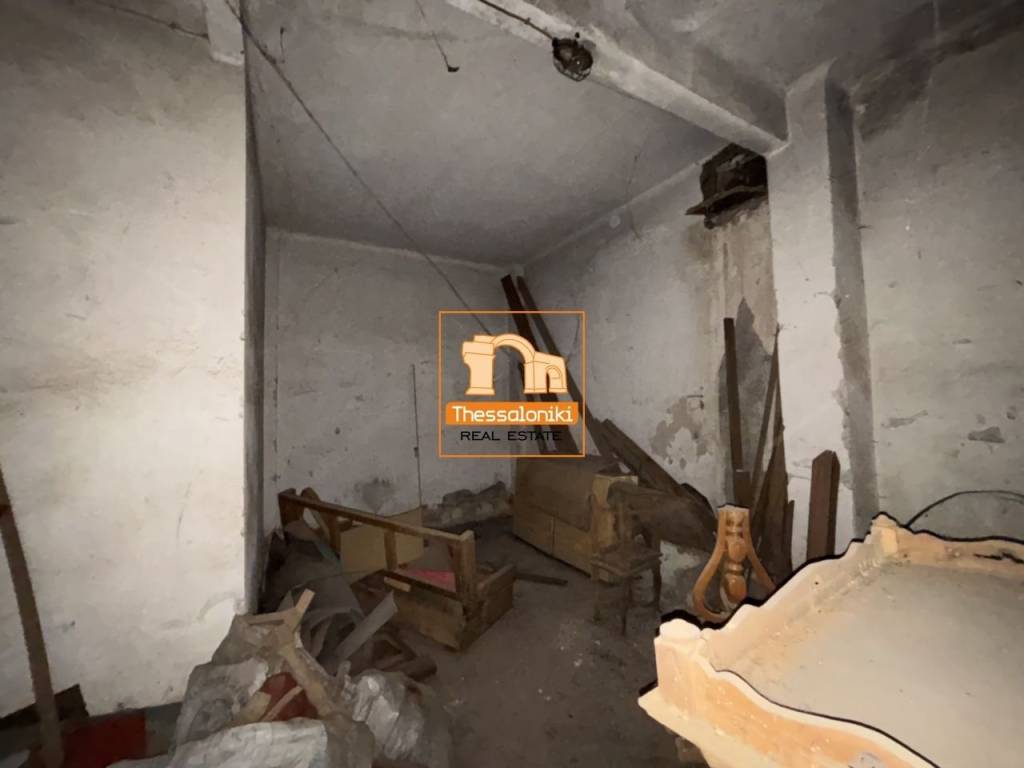 Ροτόντα, Αποθήκη, 150 τ.μ.