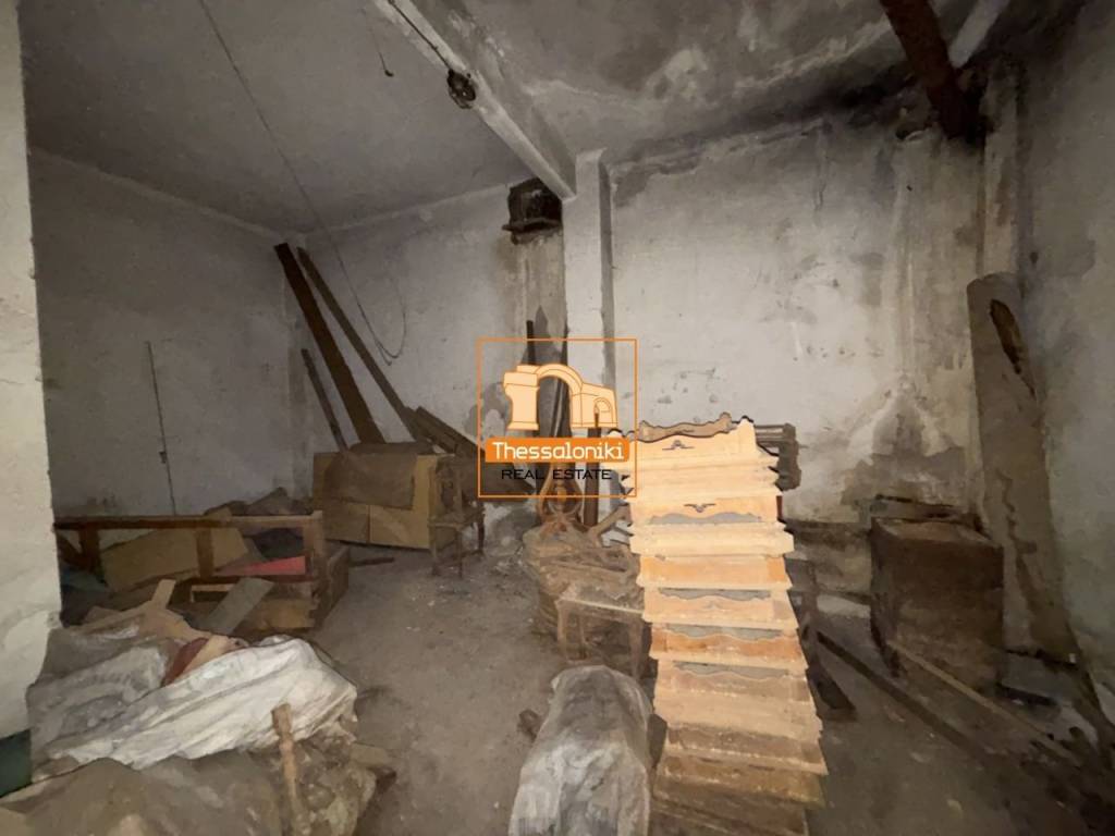 Ροτόντα, Αποθήκη, 150 τ.μ.