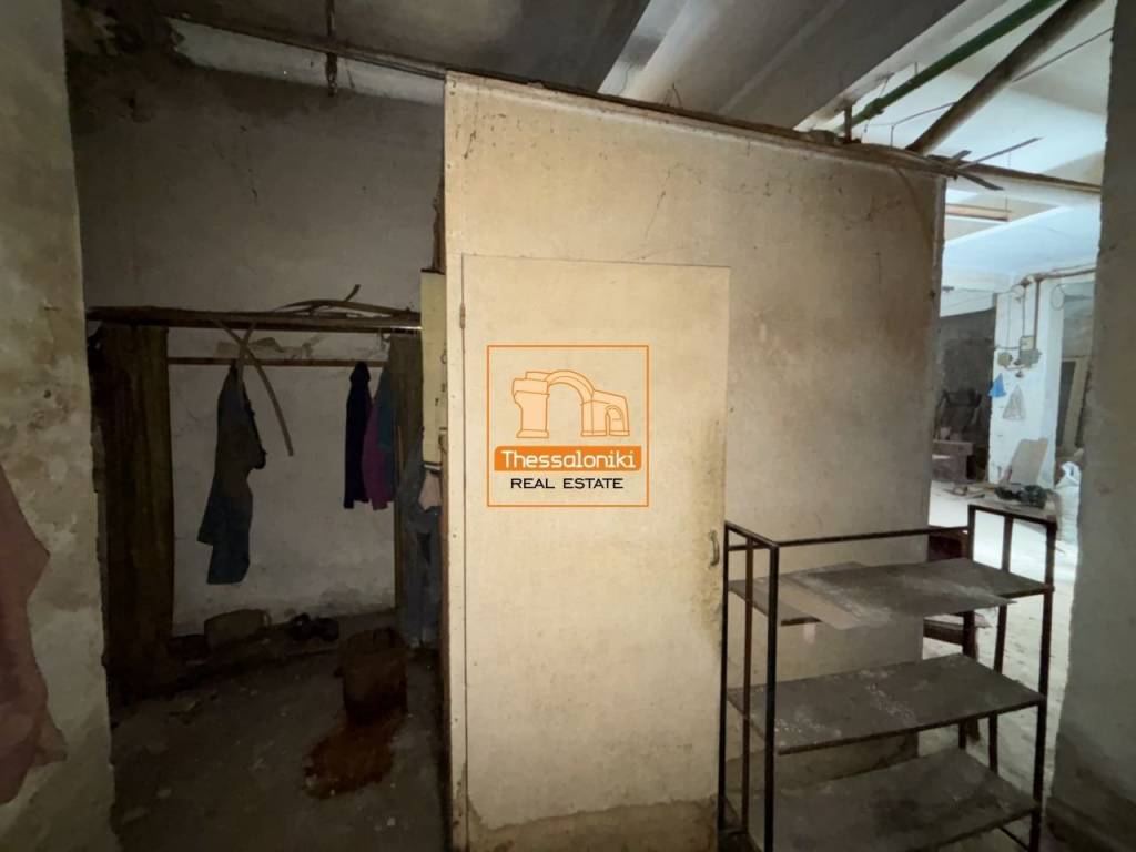 Ροτόντα, Αποθήκη, 150 τ.μ.