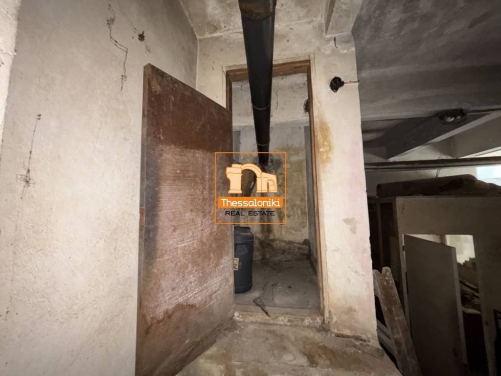 Ροτόντα, Αποθήκη, 150 τ.μ.