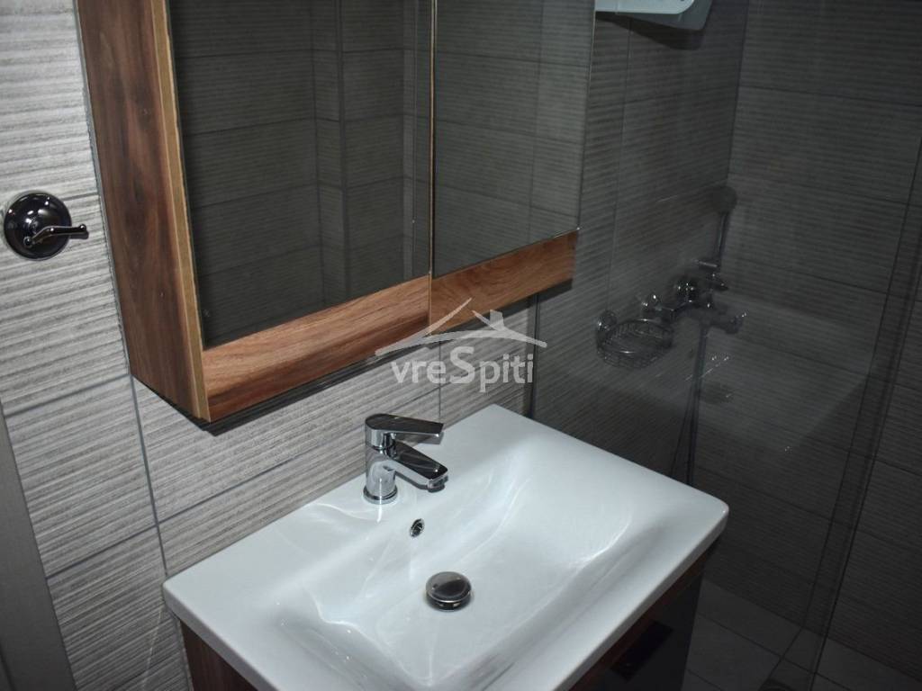 ΑΠΟΨΗ ΛΟΥΤΡΟΥ