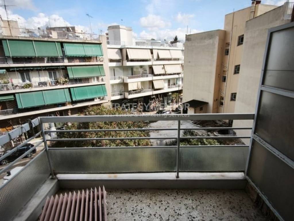 Θέα από μπαλκόνι