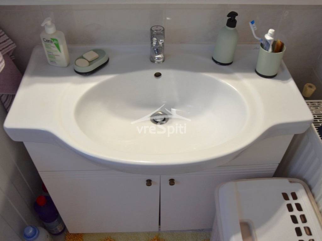 ΑΠΟΨΗ ΜΠΑΝΙΟΥ