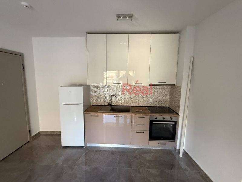 Σαλοκουζίνα