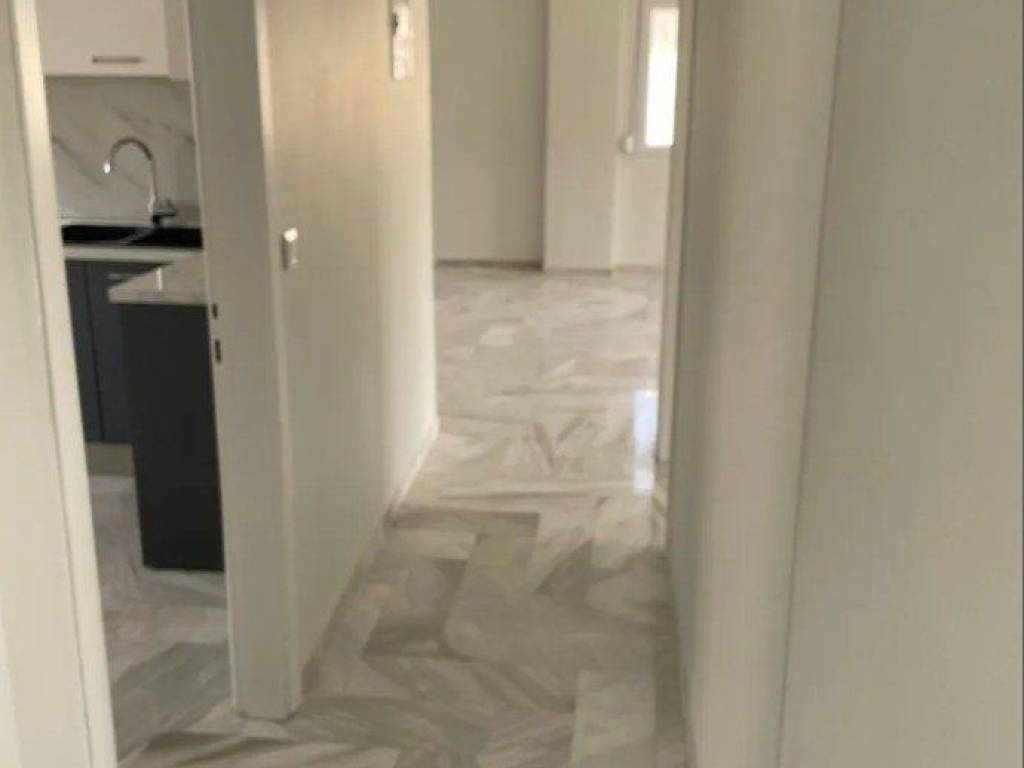 Forumland Real Estate, Διάδρομος