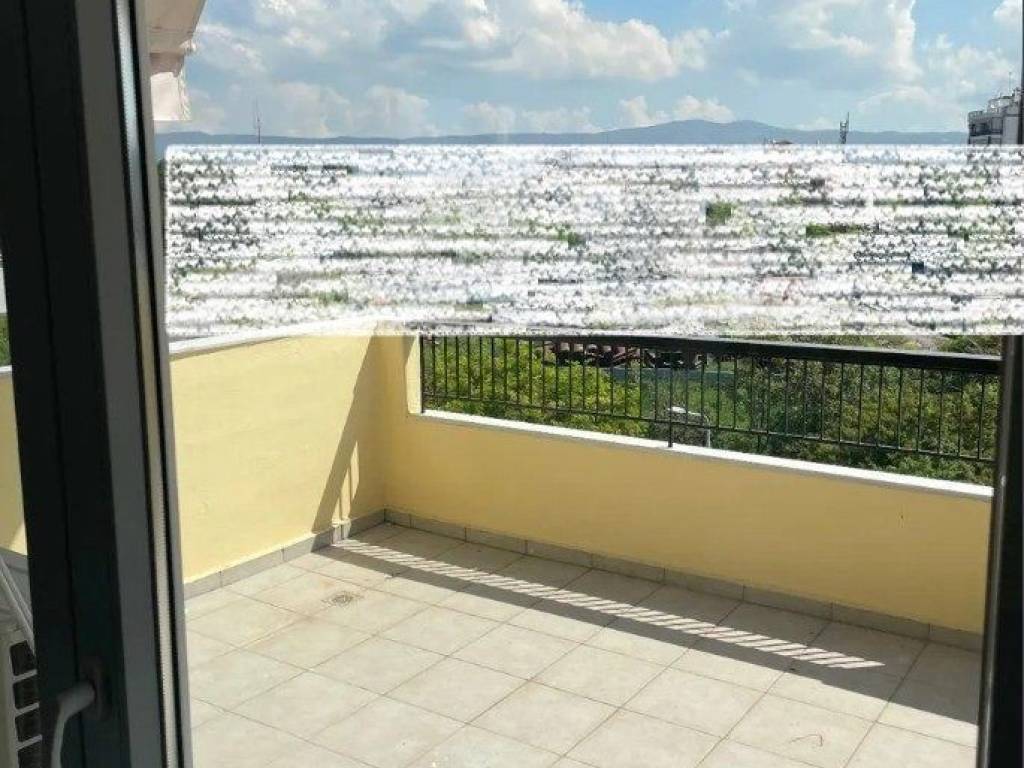 Forumland Real Estate, Βεράντες