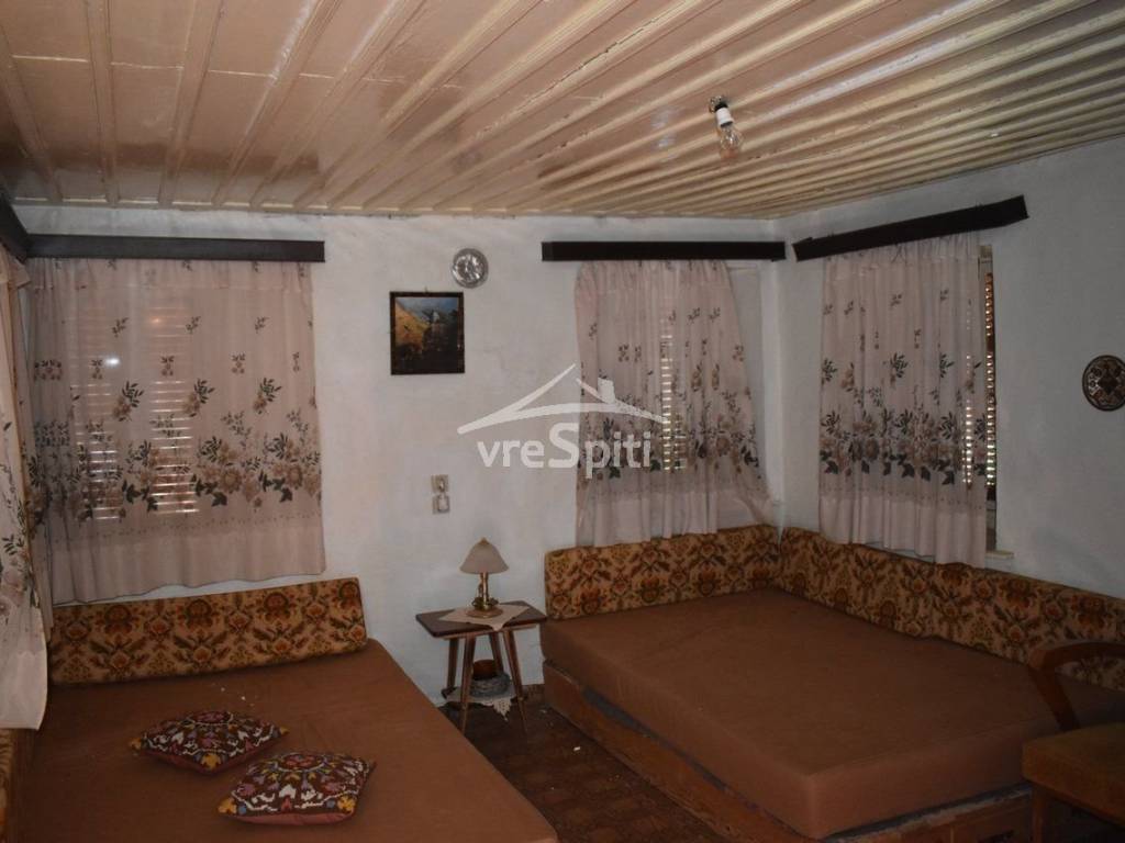 ΑΠΟΨΗ ΑΚΙΝΗΤΟΥ