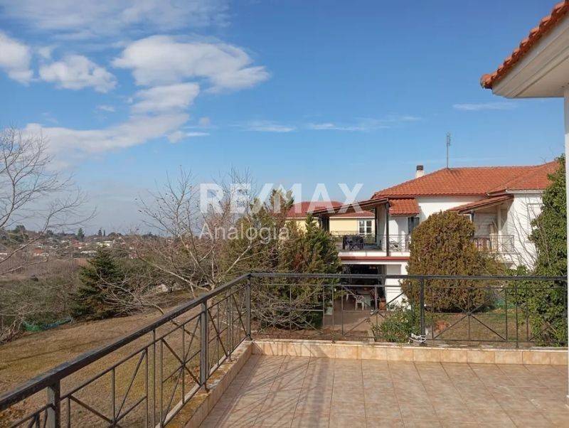 Θέα από μπαλκόνι