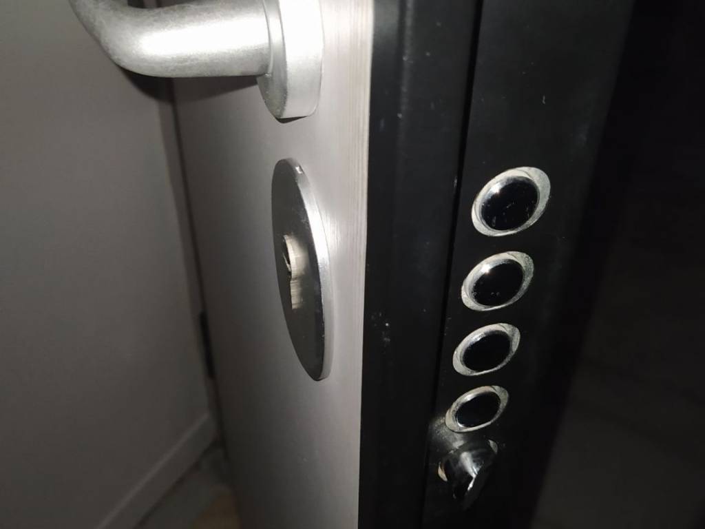 ANYPLACE ΜΕΣΙΤΙΚΕΣ ΥΠΗΡΕΣΙΕΣ