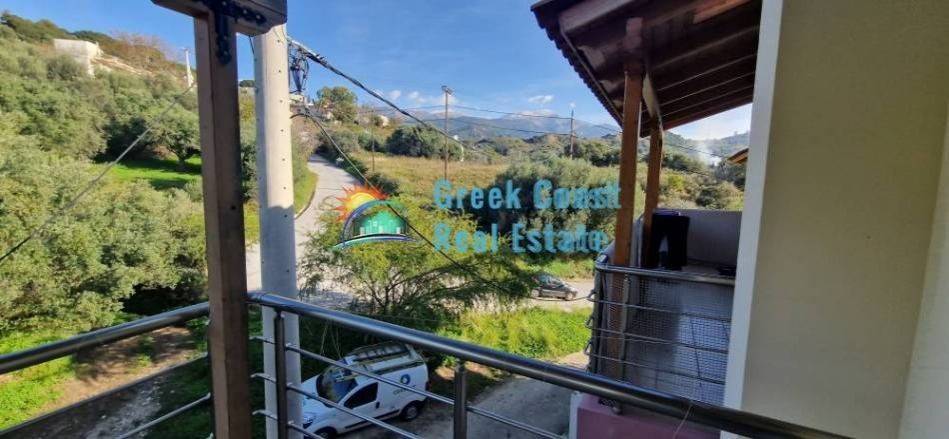 Θέα απο μπαλκόνι