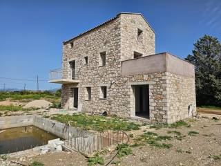 New built stone maisonette