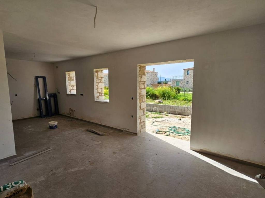 New built stone maisonette