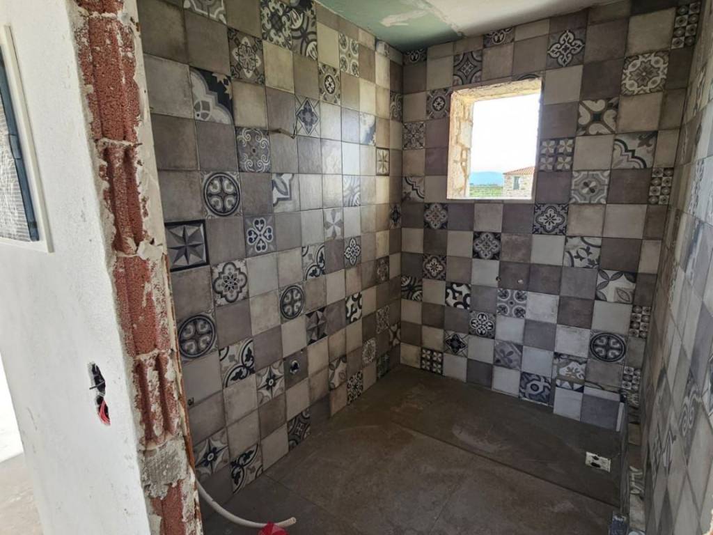 New built stone maisonette