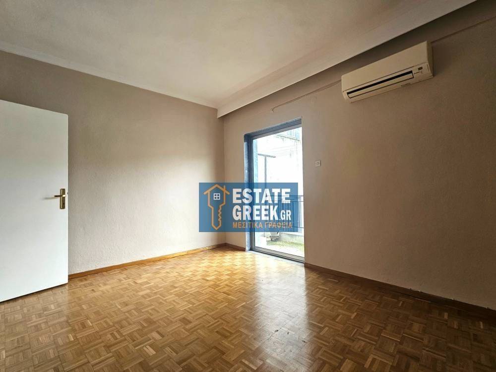 ★ 3 υπνοδωμάτια + 1 δωμάτια ★ Βεράντα 100τμ ★ Με ηλεκτρικές συσκευές ★ 2 κουζίνες ★ 