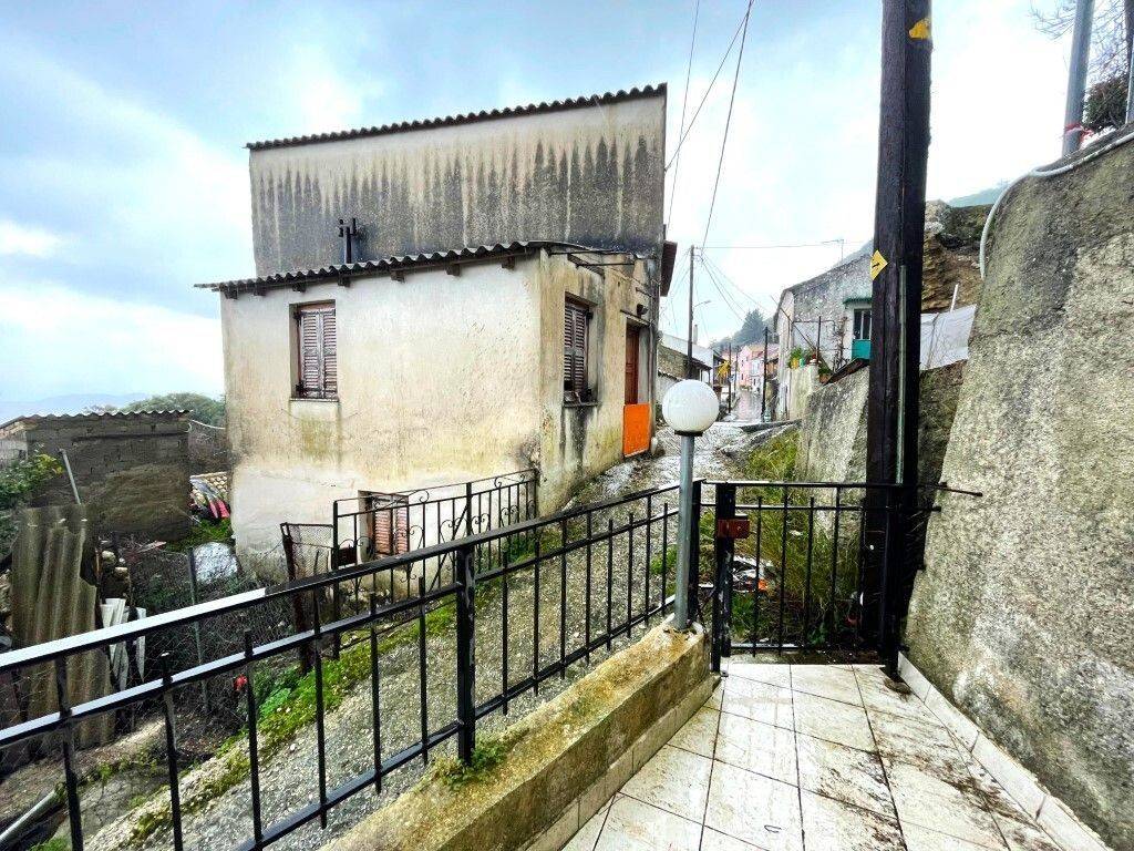 Detached - Grekodom 63881|1048879