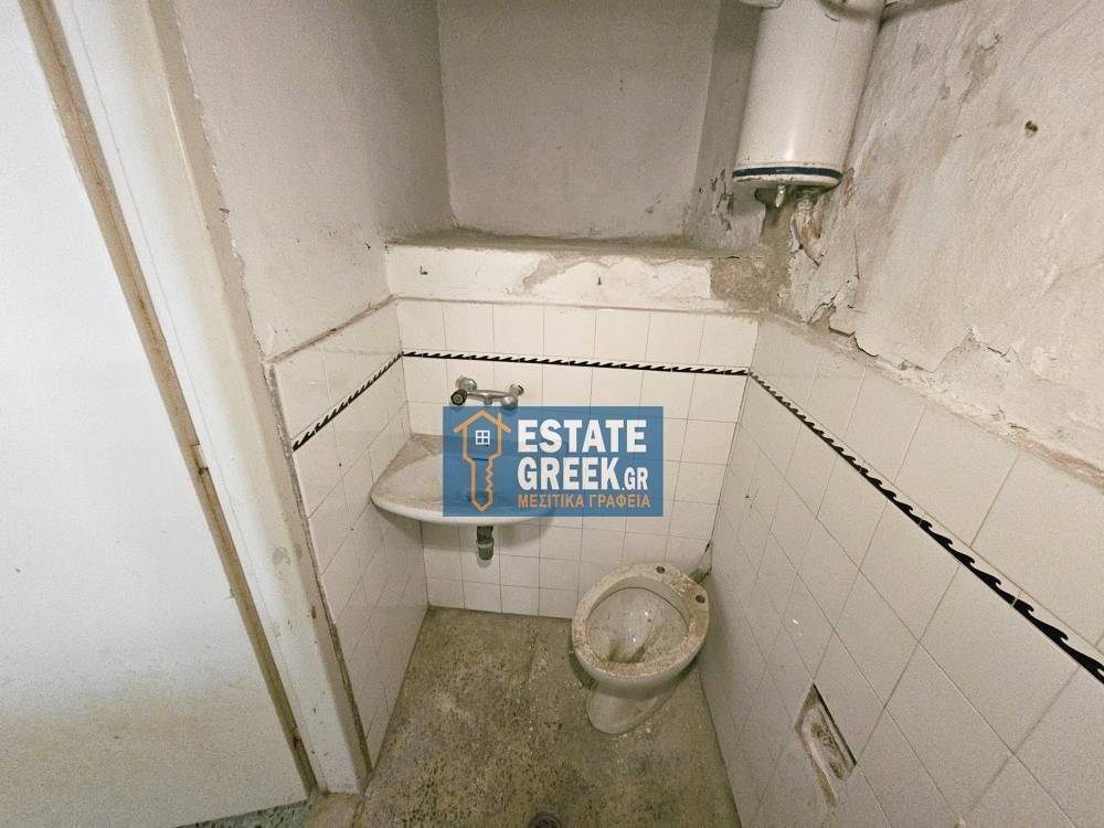  CHREZEI ANAKAINISE  EPENDYTIKO AKINETO  ANEXARTETO 