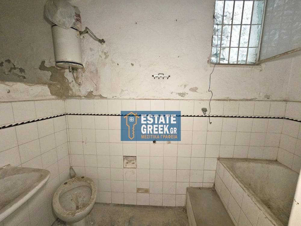  CHREZEI ANAKAINISE  EPENDYTIKO AKINETO  ANEXARTETO 