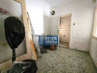  CHREZEI ANAKAINISE  EPENDYTIKO AKINETO  ANEXARTETO 