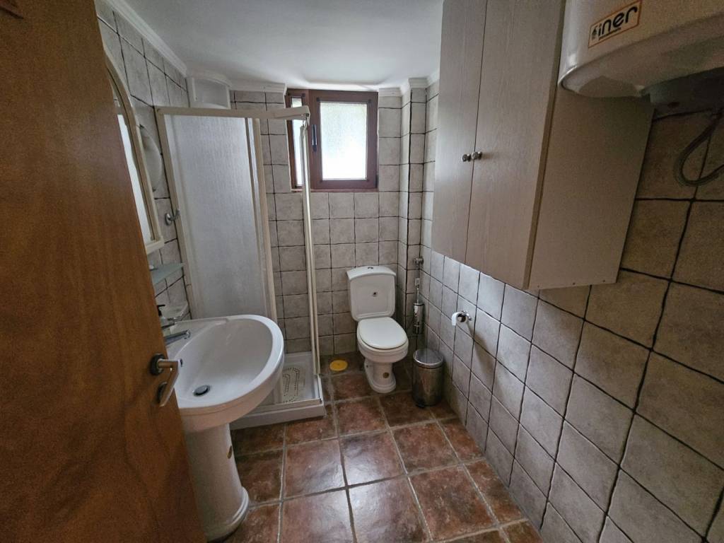 To mpanio toy xenona sto isogeio