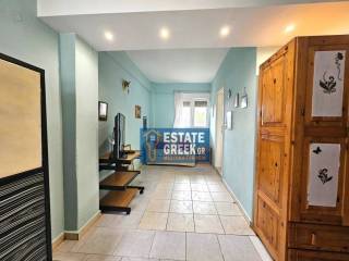 ★ Τιμή με ίντερνετ-νερό-κοινόχρηστα ★ πλήρως επιπλωμένη ★ Χωρίς κουζίνα