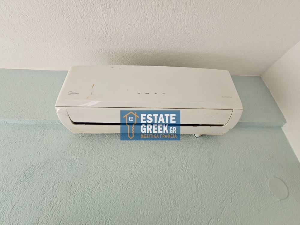 ★ Τιμή με ίντερνετ-νερό-κοινόχρηστα ★ πλήρως επιπλωμένη ★ Χωρίς κουζίνα