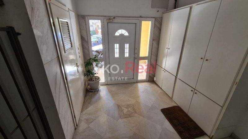 Είσοδος οικοδομής