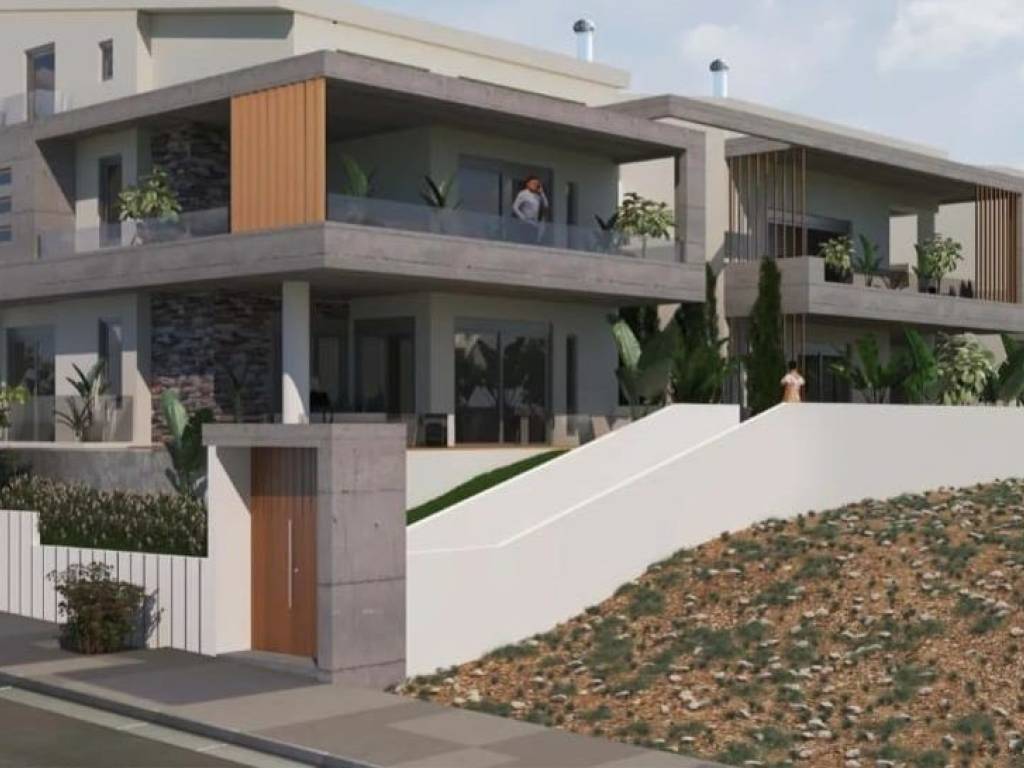 luxurious built maisonette with a total area of 93 sq.m.