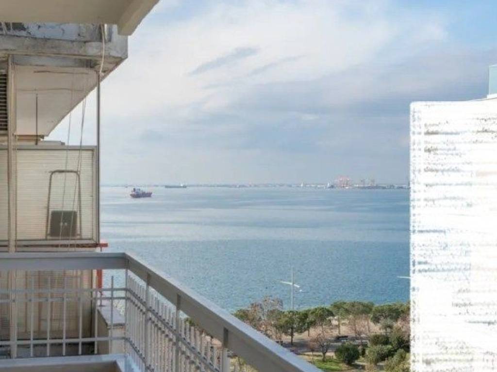 Forumland Real Estate, Θέα θάλασσα