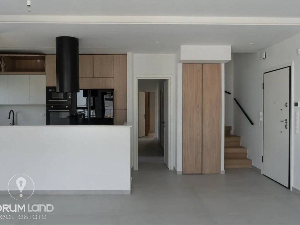 Forumland Real Estate, Σαλοκουζίνα